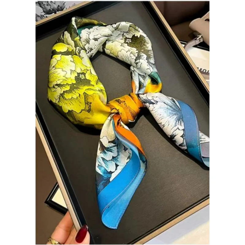 【百花争艳】u113贵气秋冬精美立体印花百搭70*70仿真丝方巾