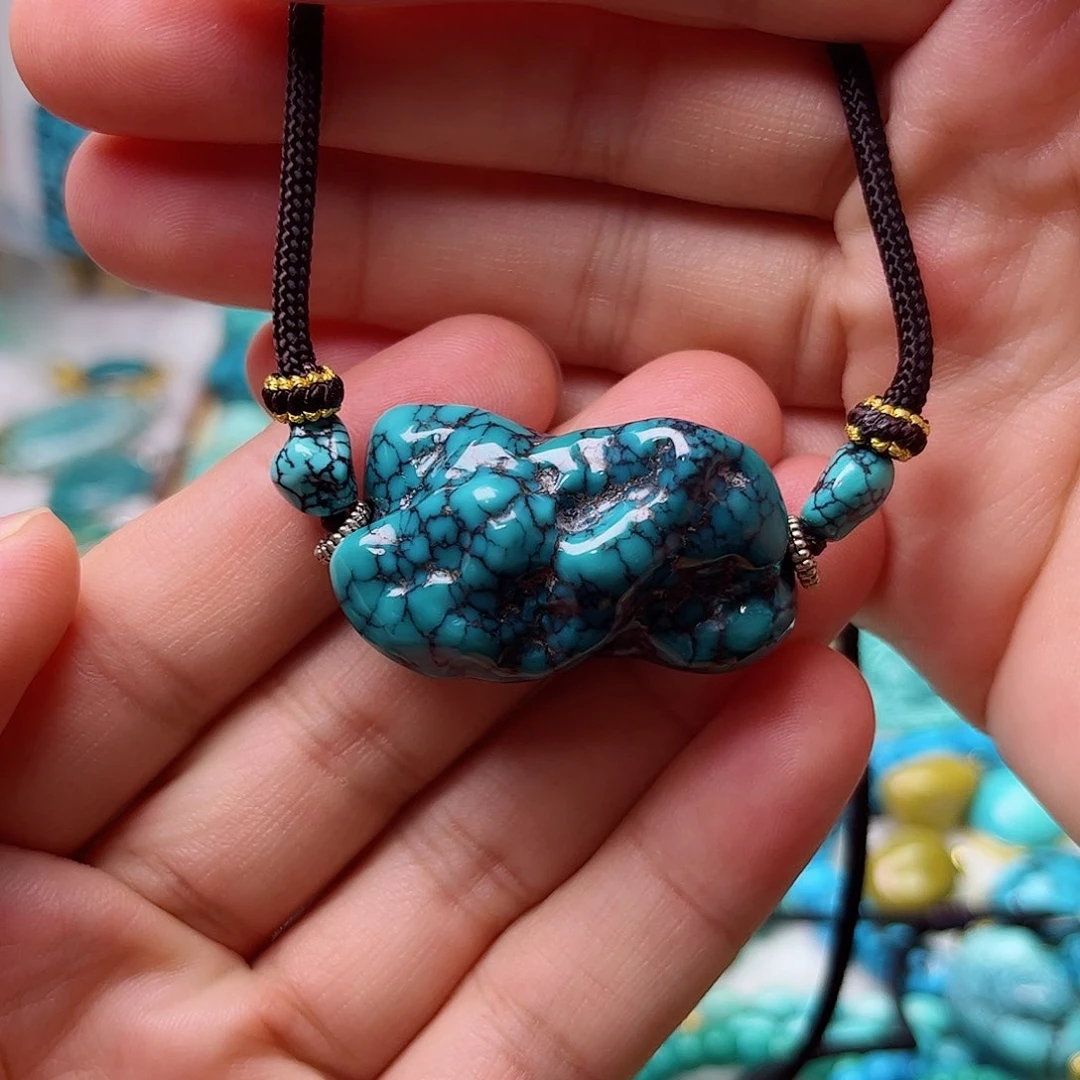 未镶嵌绿松石珠宝奇石