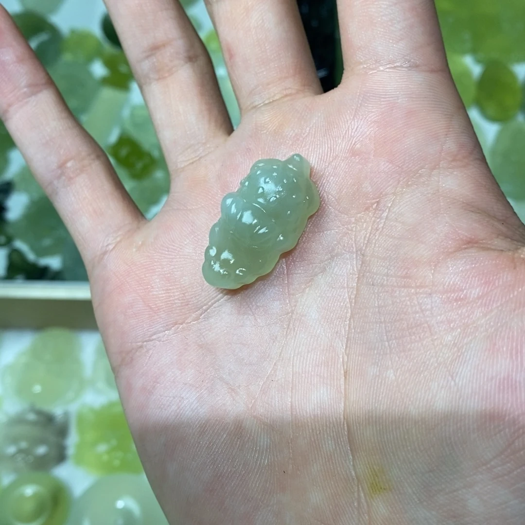 岫玉未镶嵌吊坠(不含链)两单包邮