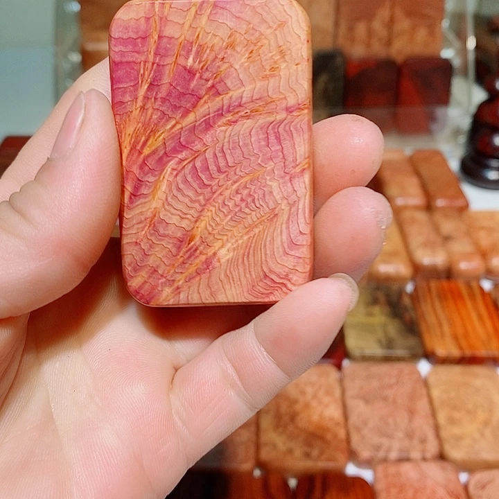 德****香榧木木质把玩件5855555个