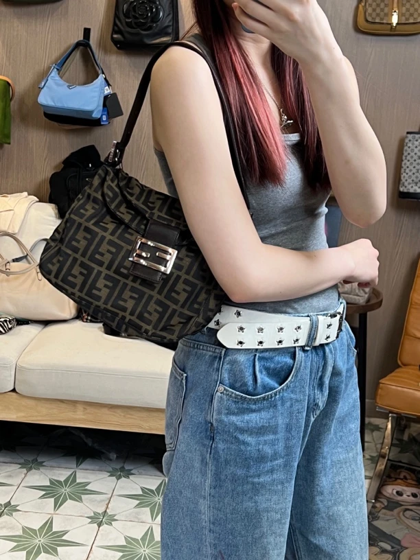 95新 FENDI/芬迪 JM386小胖丁老花经典潮流百搭