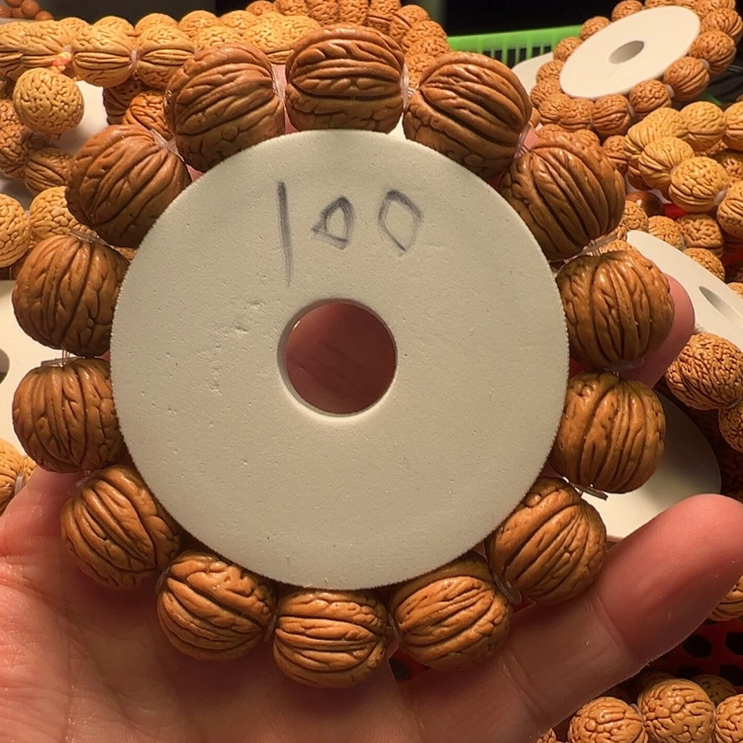 半***欢手串桃核铁扇公主