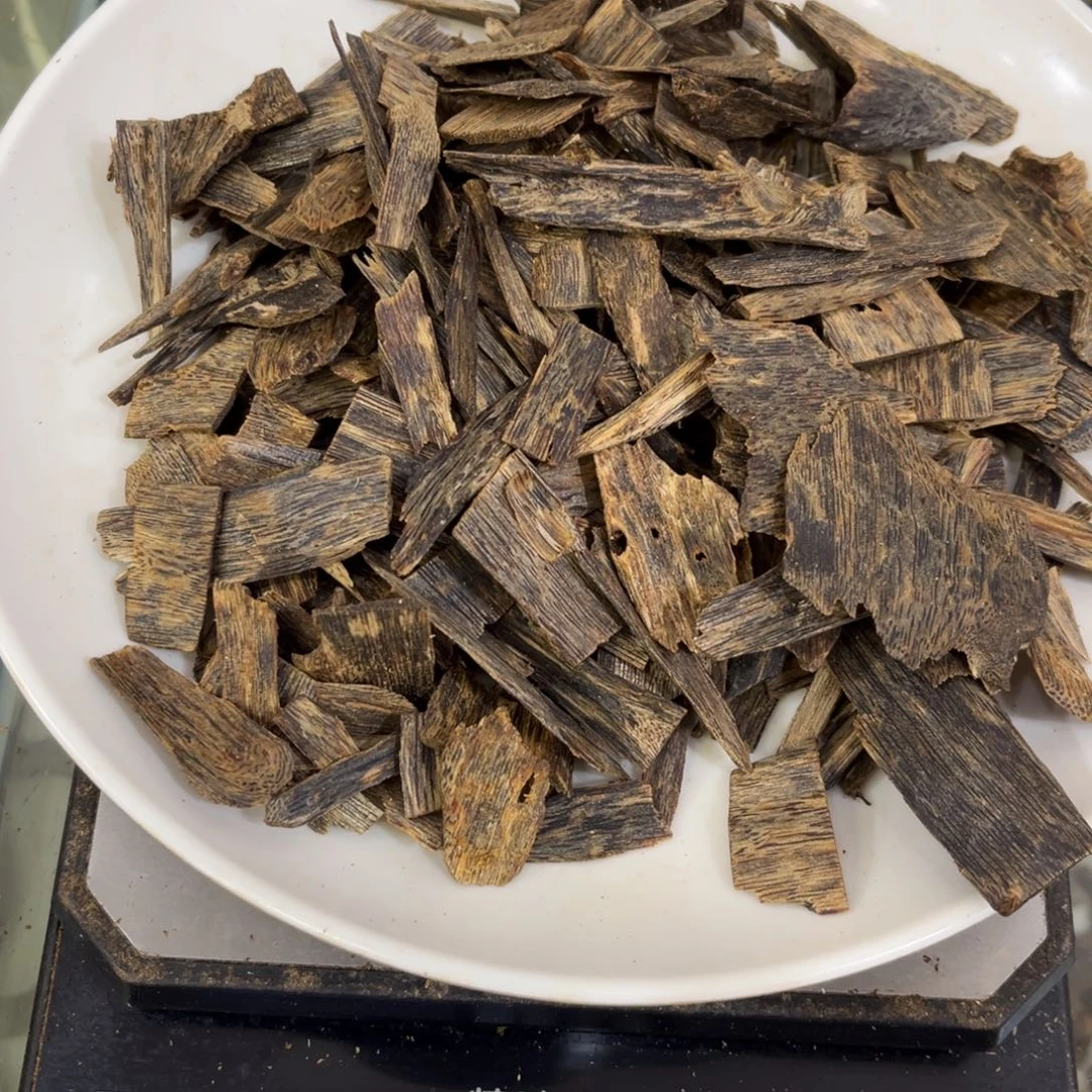 C***y沉香摆件沉香棋楠片油112