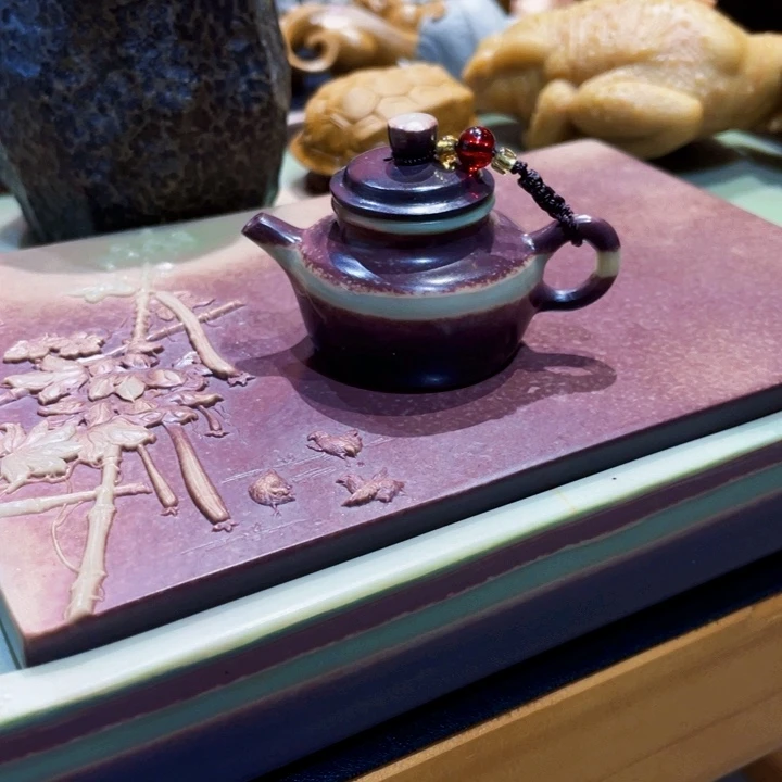 把把壶，可以做砚滴也可以把玩