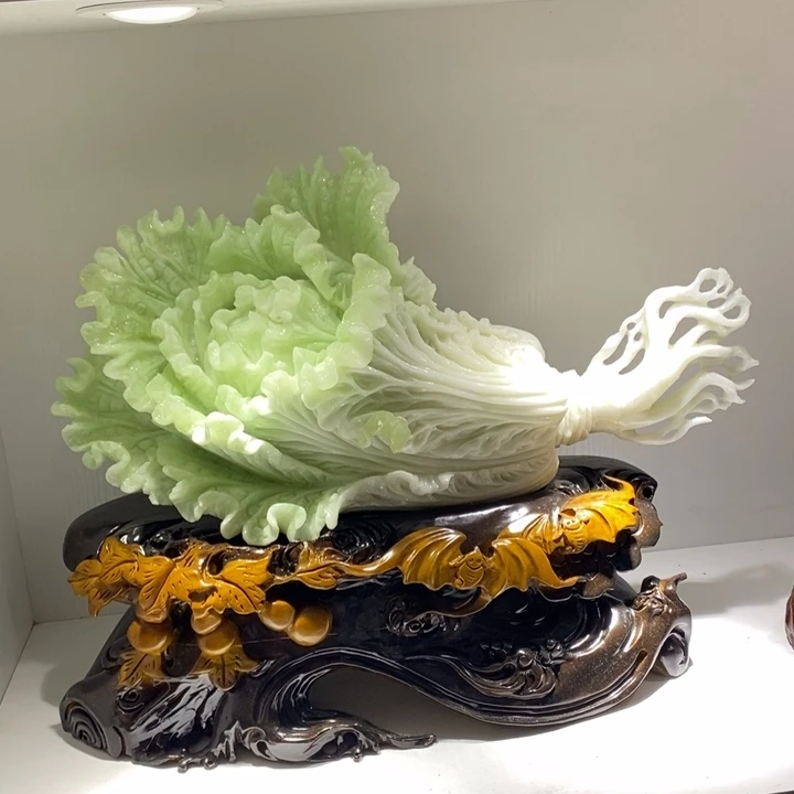 蛇纹石玉（覆膜）未镶嵌珠宝奇石