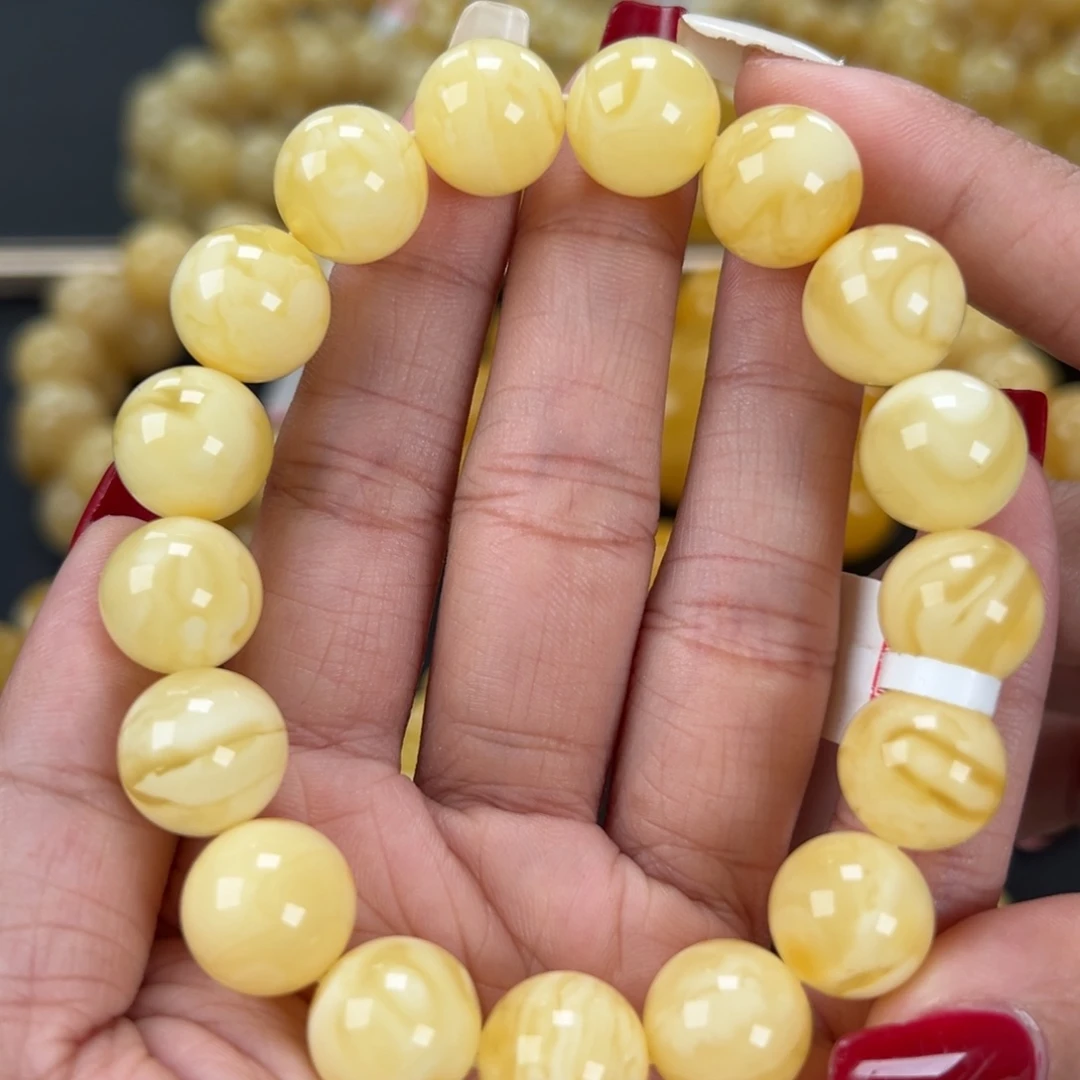 琥珀未镶嵌手链22.7克