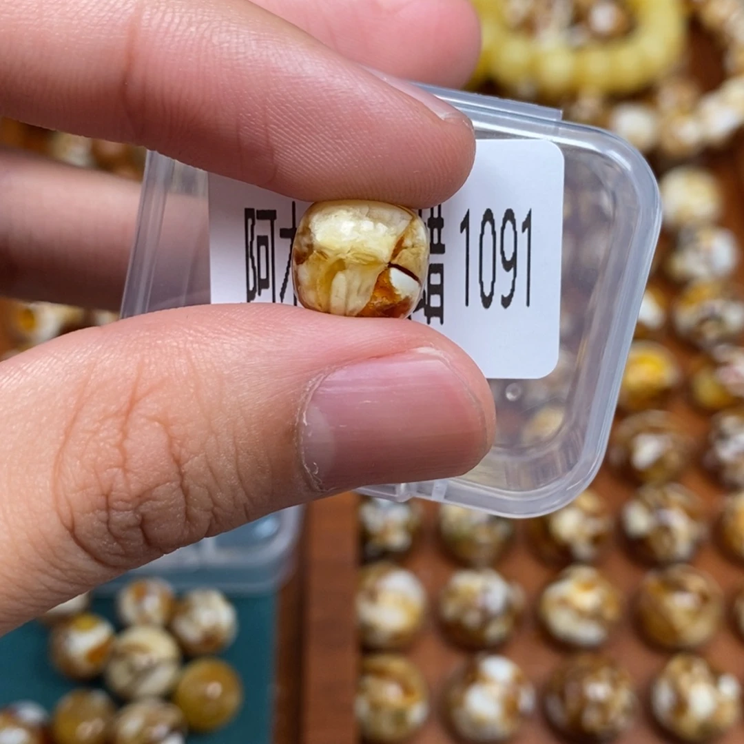 把件猴头核桃沁色圆珠老型1091