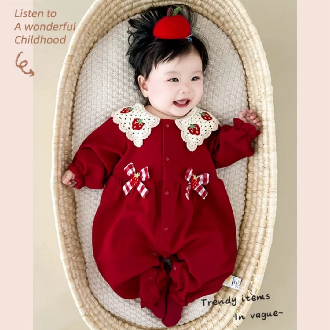 婴儿衣服秋装连体衣2025新款韩系洋气小月龄女宝宝百天红色外出服