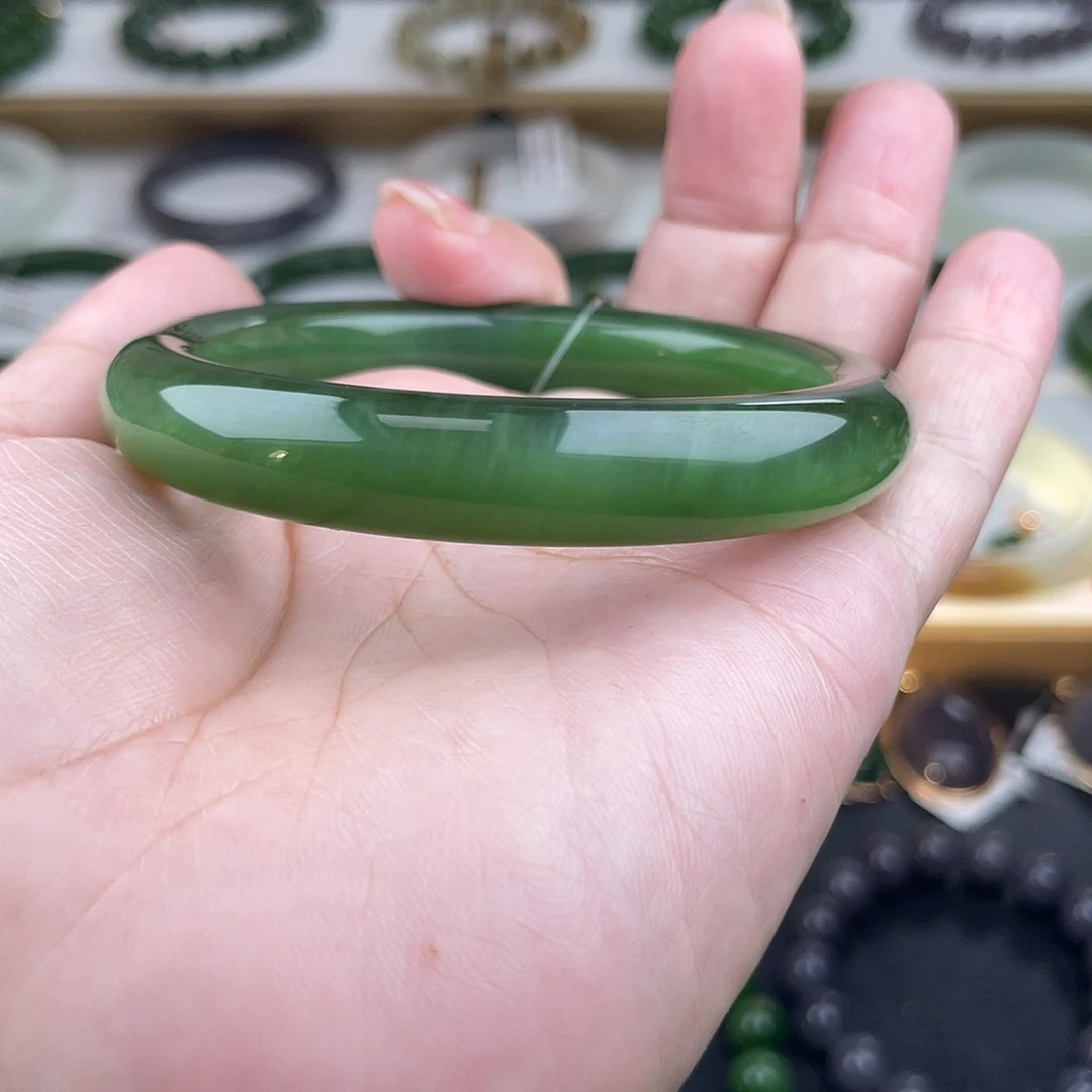 和田玉（碧玉）手镯未镶嵌