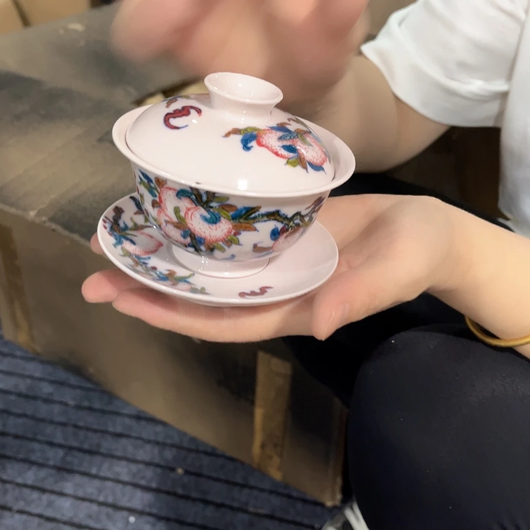 摆件//////景德镇陶瓷盖碗。红。