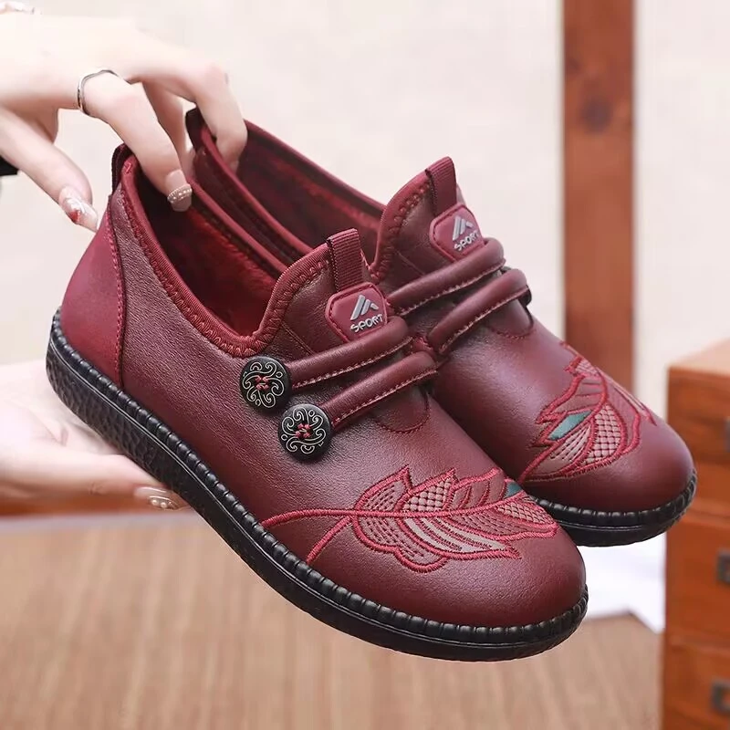 老北京布鞋女冬季二棉鞋加绒保暖奶奶鞋妈妈棉靴防滑轻便老年人鞋