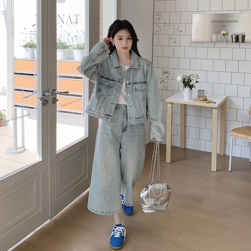 蓝色设计感复古水洗牛仔套装女2025春季新款时尚外套九分裤两件套