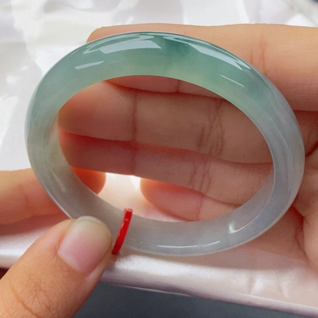 翡翠未镶嵌手镯5152圈