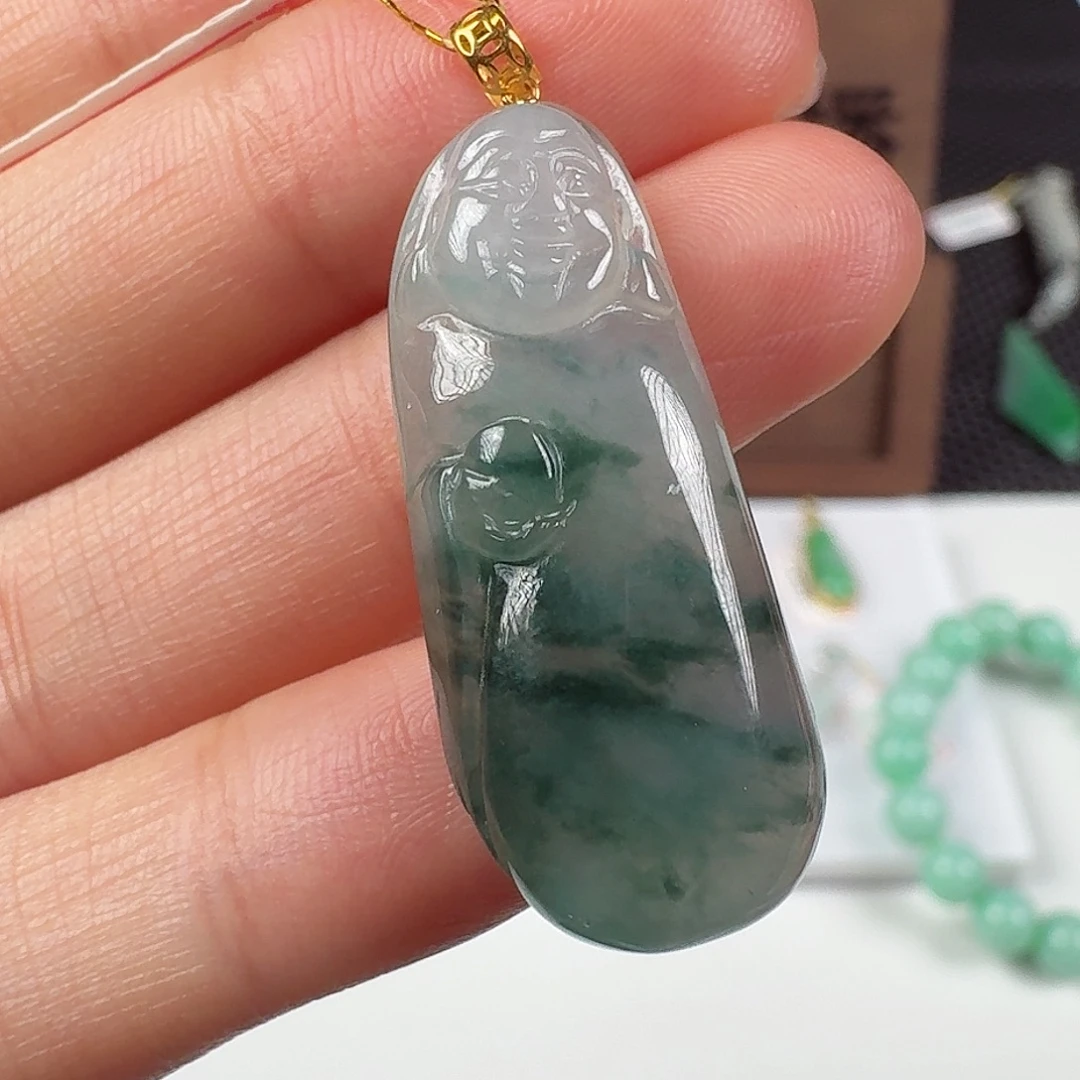 翡翠18K金镶嵌颈饰
