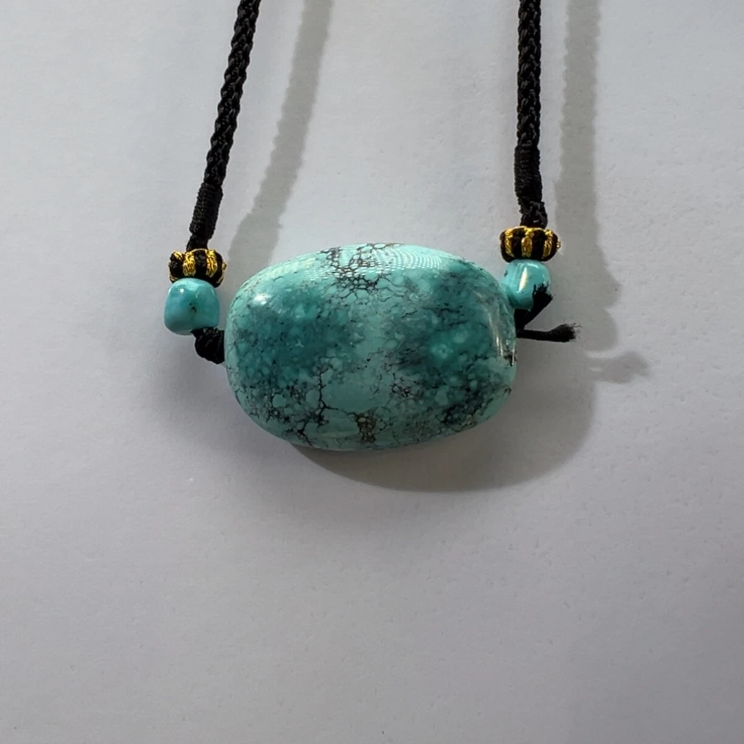 绿松石未镶嵌挂件