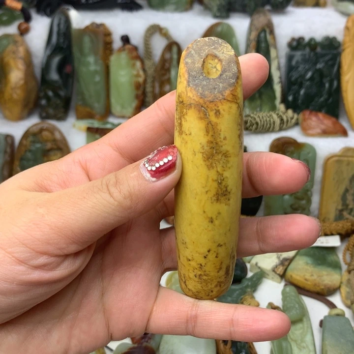 岫岩河磨玉（透闪石质玉）手把未镶嵌