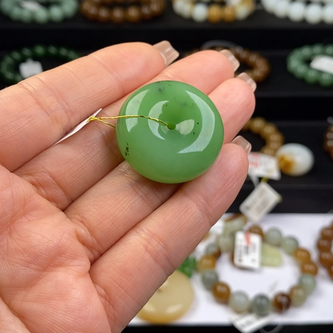 和田玉吊坠未镶嵌若*