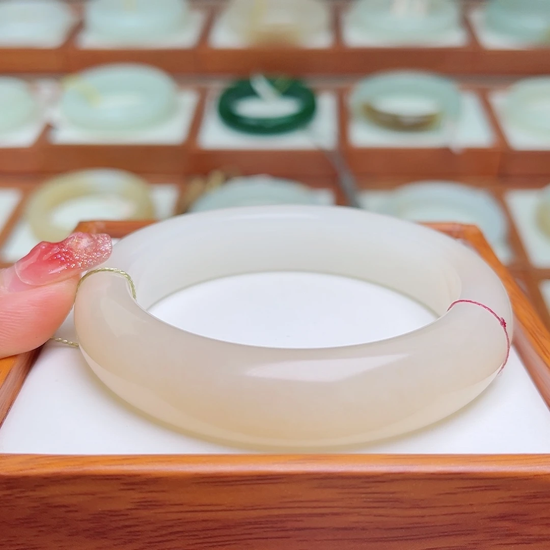 未镶嵌手镯和田玉58.6