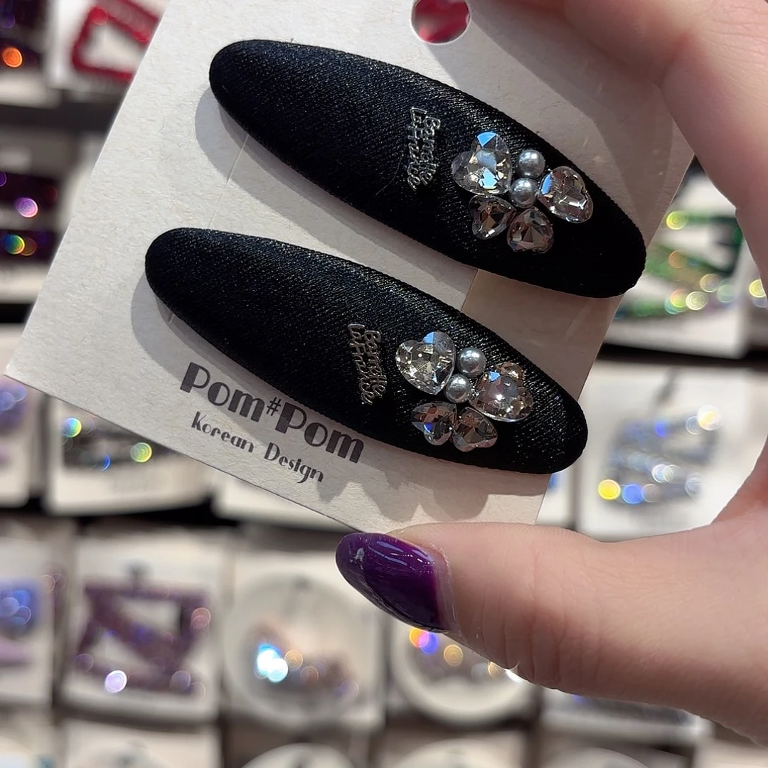 皮质铁合金黑色白钻拜拜