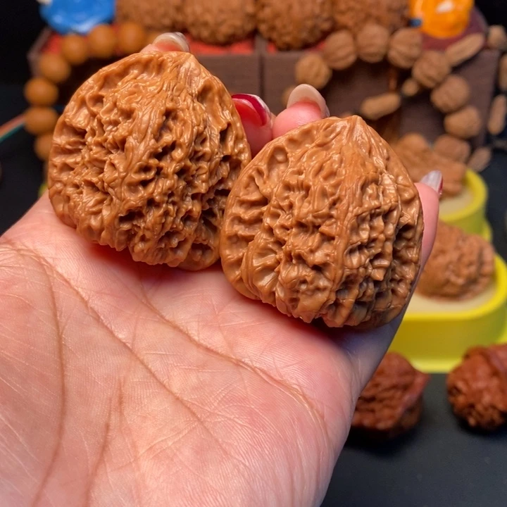 吊坠文玩核桃42全品三角疆