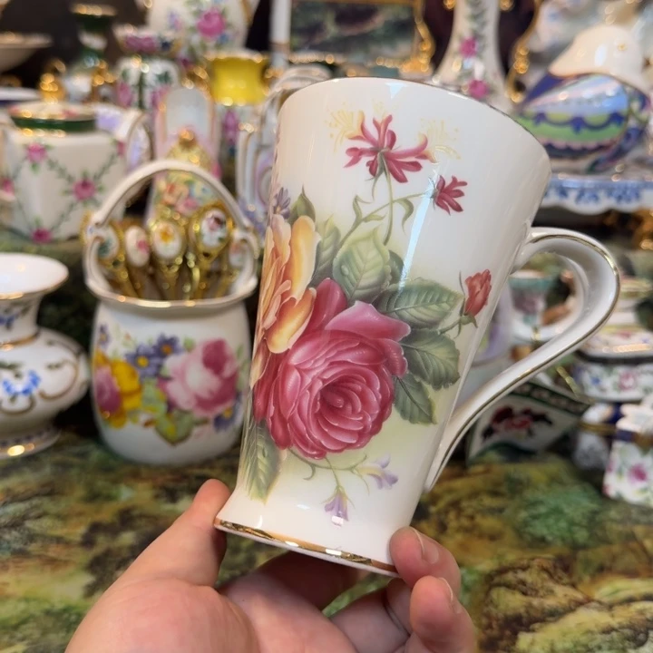 鹿与海陶瓷家居有限公司