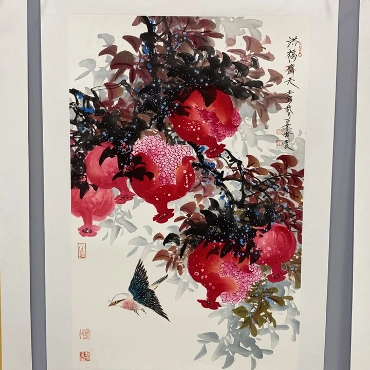 手绘作品等多种形式进行