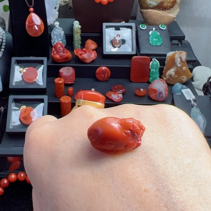 南红玛瑙貔貅未镶嵌