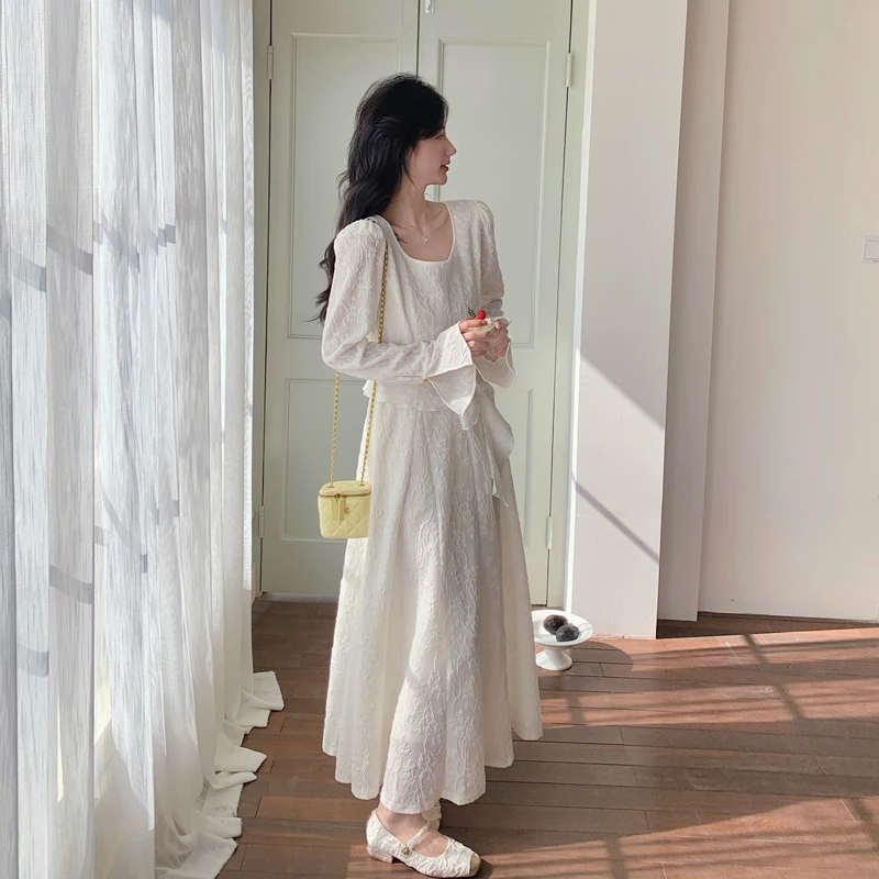 米白色法式浪漫风提花长袖连衣裙女2025春夏新款绝美气质超仙长裙
