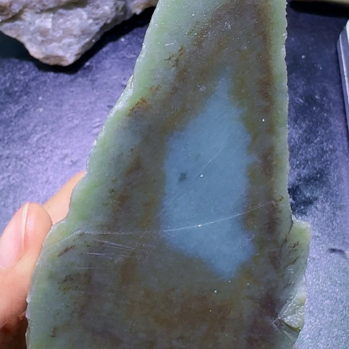 未镶嵌和田玉（糖玉）珠宝半成品