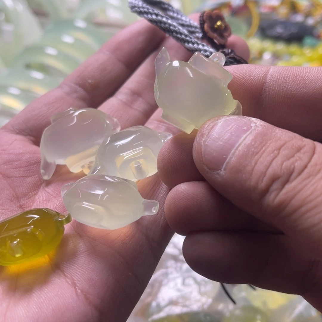 未镶嵌蛇纹石玉手链