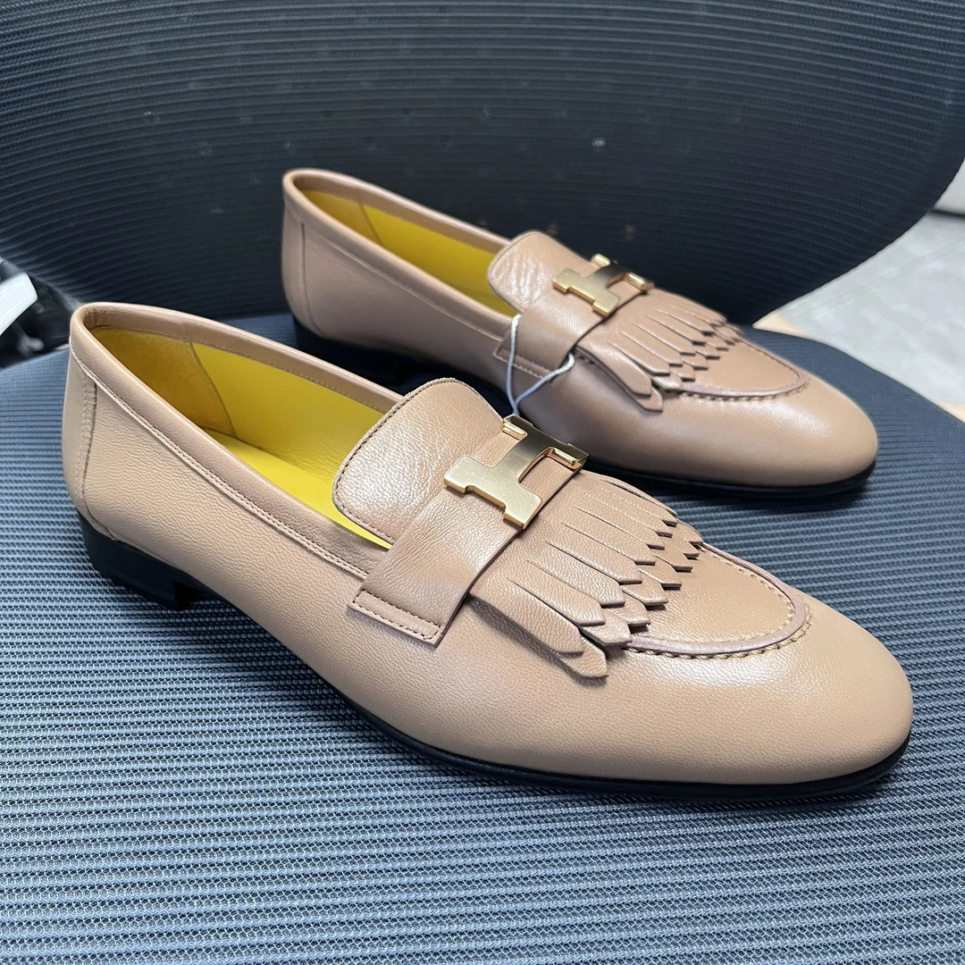 未使用 Hermes/爱马仕 仅试穿！38码！royal皮革休闲乐福鞋裸色