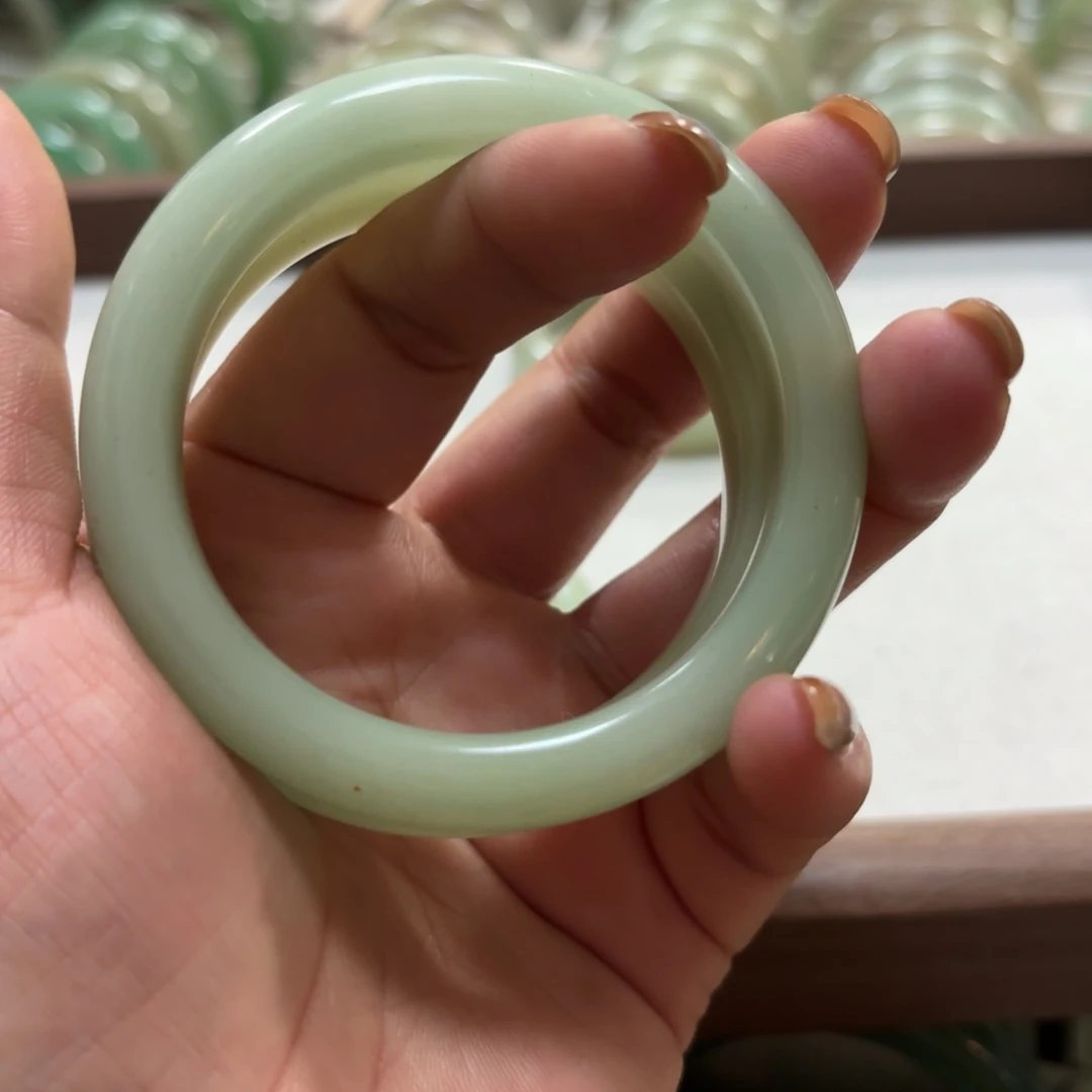 未镶嵌手镯东陵石灵*