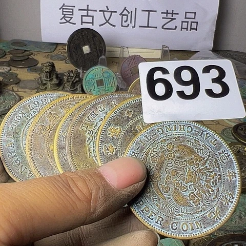 铜我***?复古文创工艺品