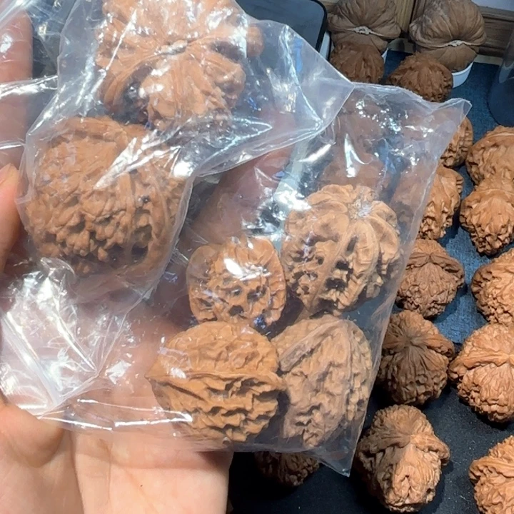 陵****吊坠文玩核桃三对福利微瑕