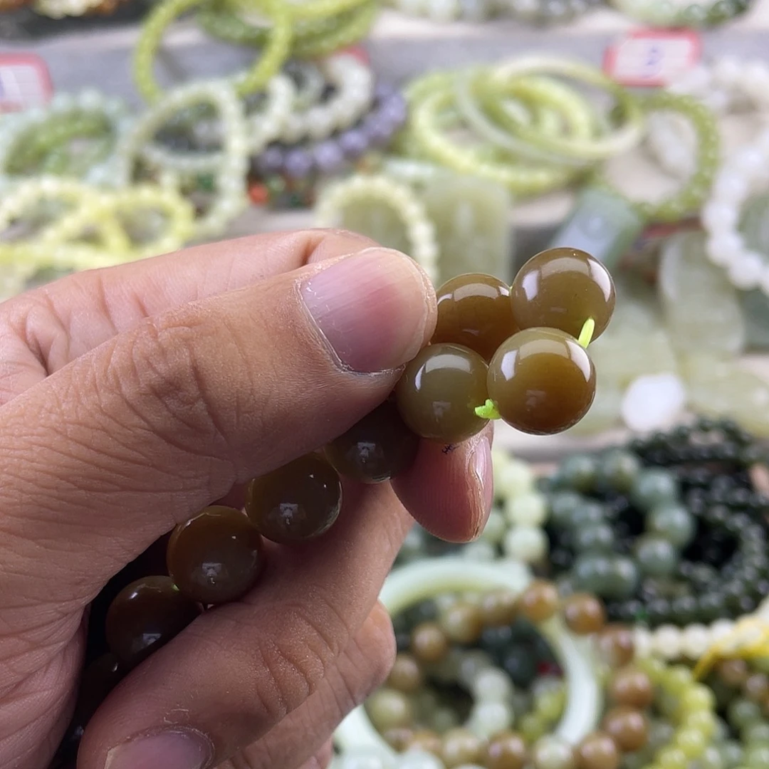 麻***吃手串未镶嵌和田玉