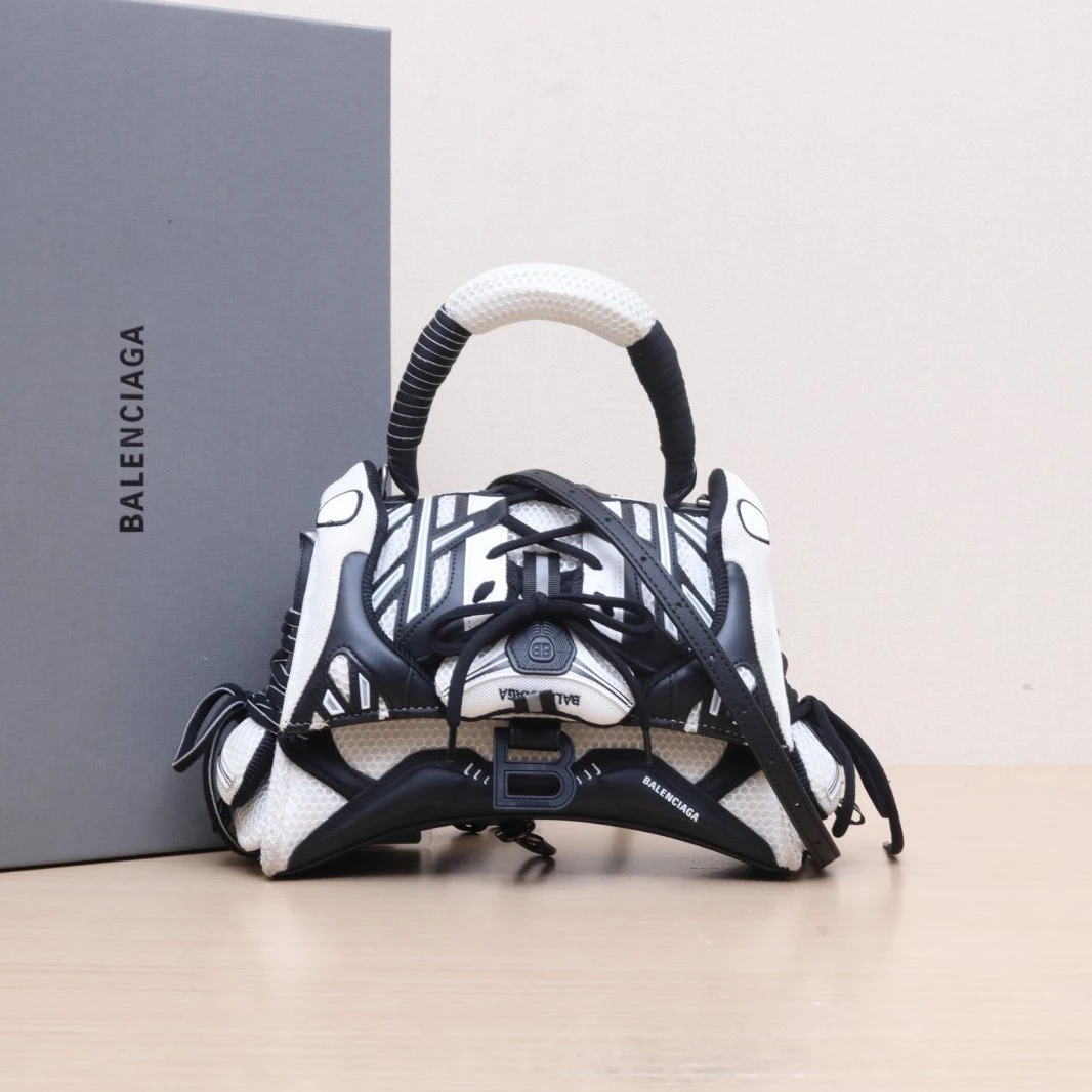 95新 Balenciaga/巴黎世家 小花攀攀黑白 网布 沙漏 S码 球鞋包