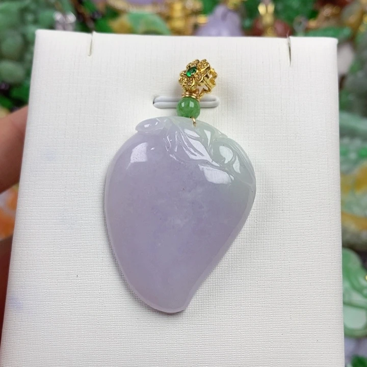 翡翠未镶嵌吊坠(赠链)