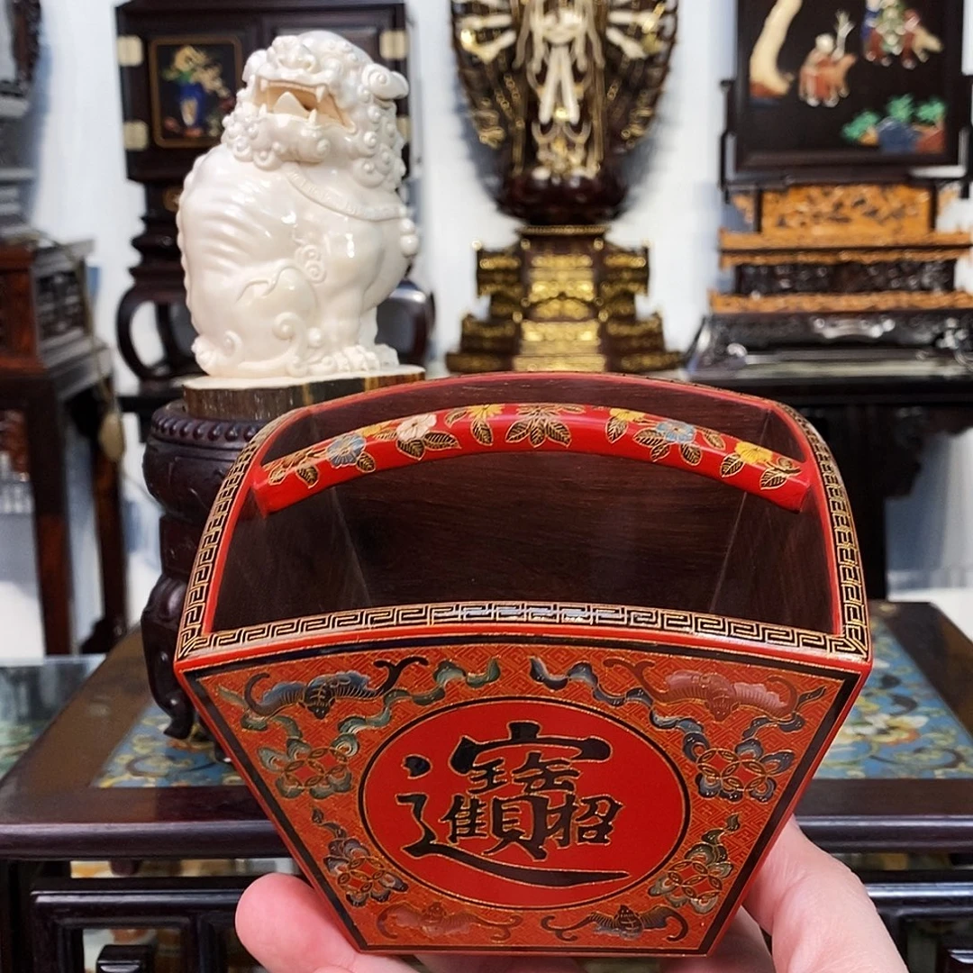 红酸枝木类成套家具大红酸枝香炉