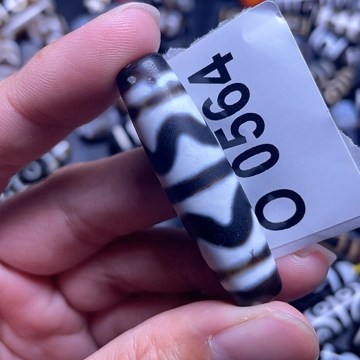 玛瑙/玉髓颈饰未镶嵌微瑕