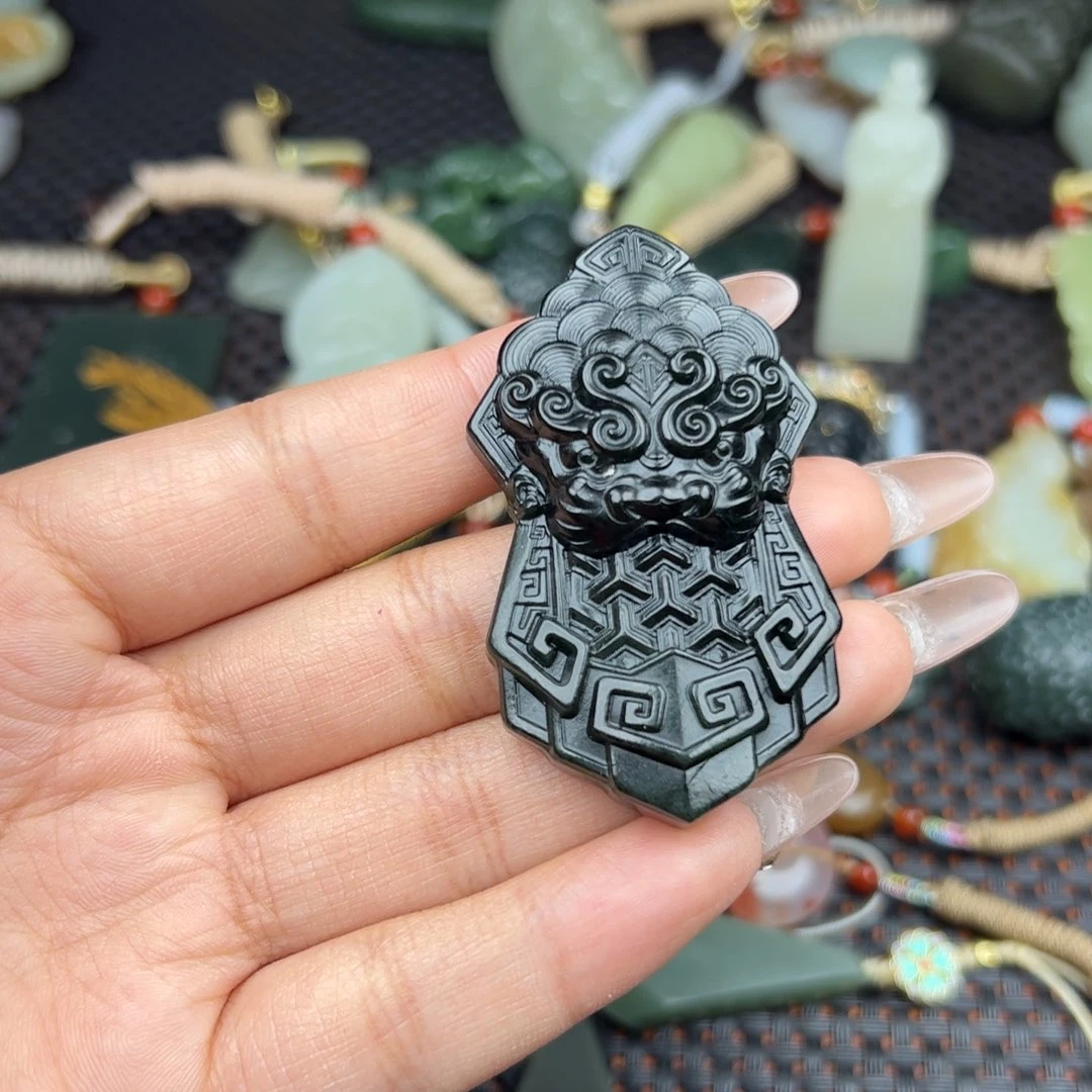 和田玉吊坠未镶嵌