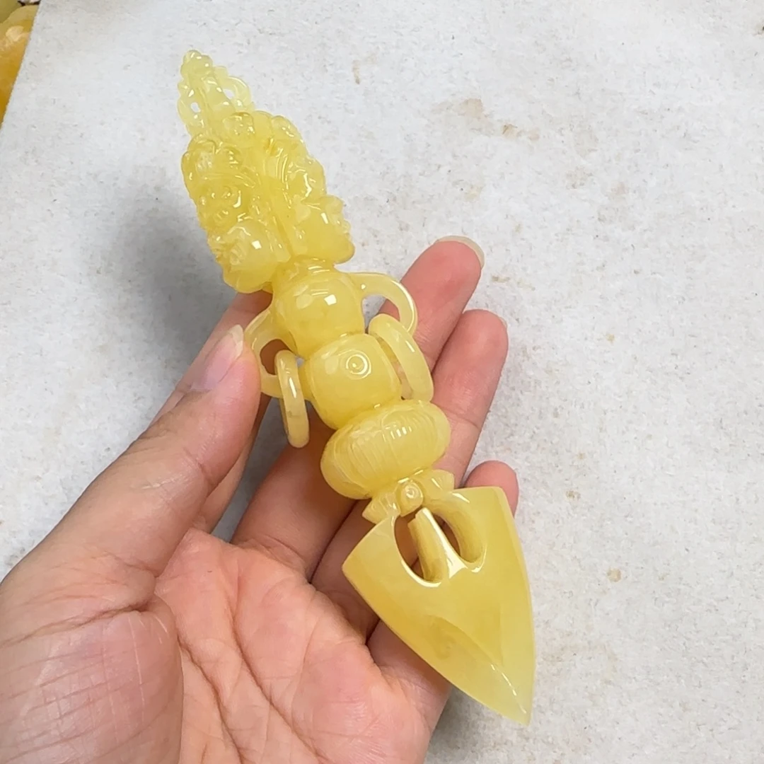 蜜蜡未镶嵌珠宝奇石