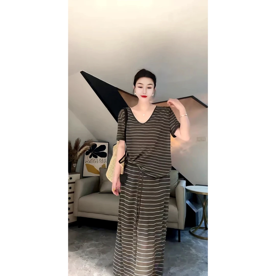 欧洲站时尚百搭拼色条纹V领短袖T恤+抽绳条纹裙两件套装