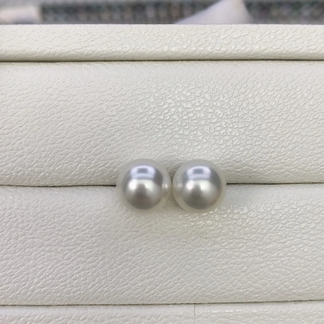 海水珍珠耳饰18K金镶嵌正圆极光澳白对珠9.6mm