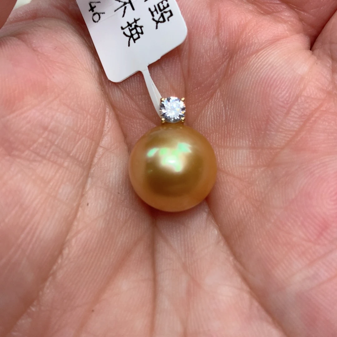 海水珍珠颈饰18K金镶嵌