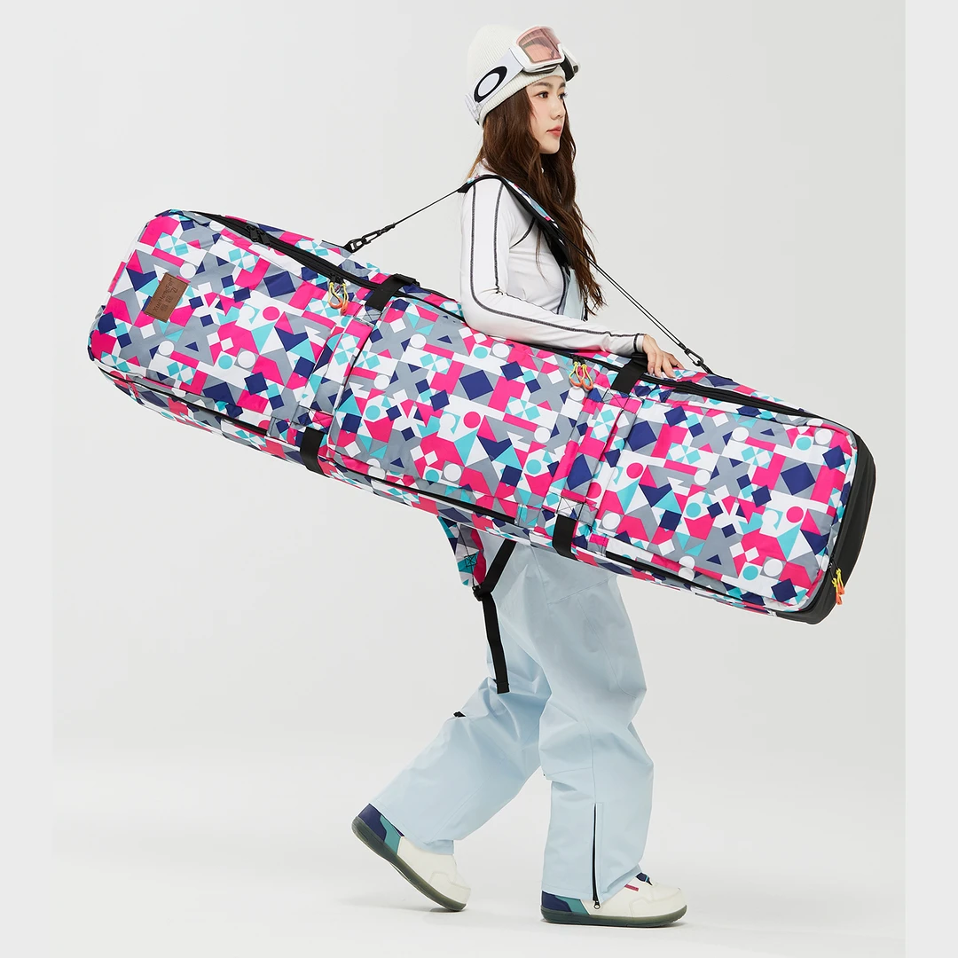 带轮板包，不带轮板包。滑雪背包。各种特价滑雪包