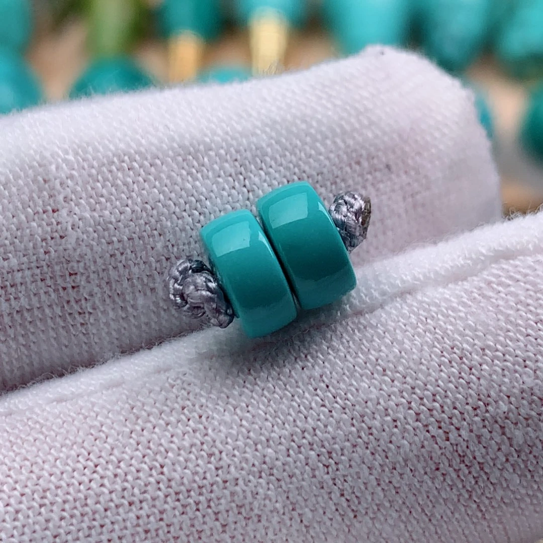 绿松石颈饰未镶嵌