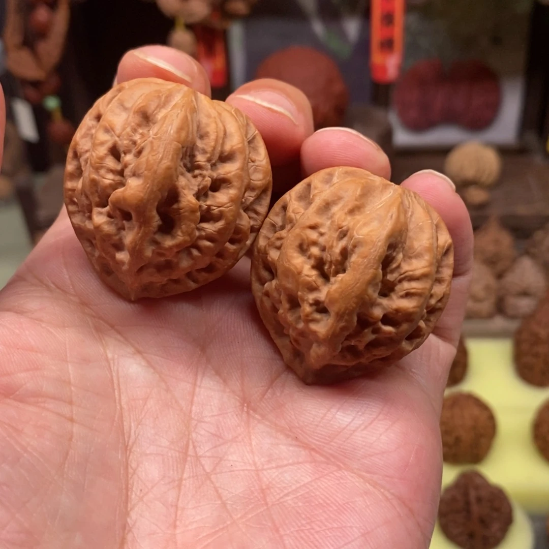 文玩核桃把件圆梦