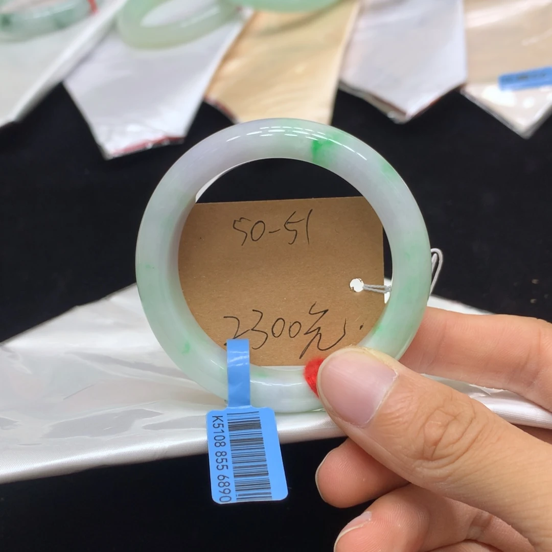 翡翠未镶嵌手镯手镯