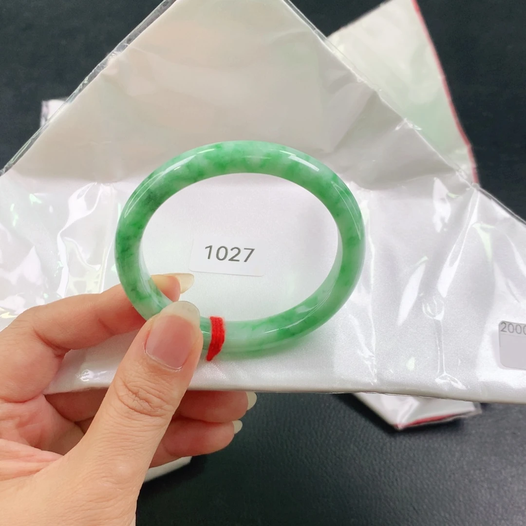 未镶嵌手镯（贵妃镯）翡翠03