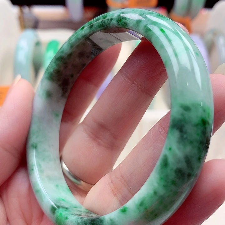 未镶嵌手镯翡翠翡翠